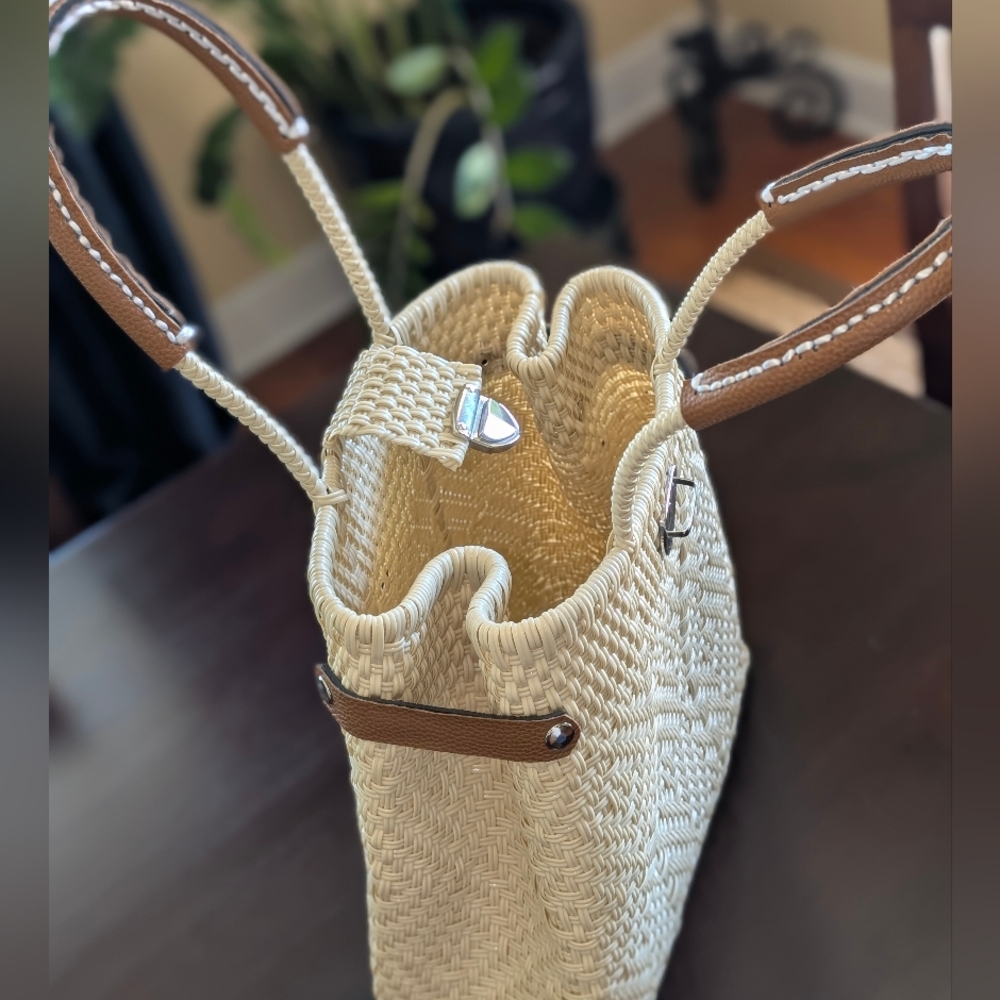 Artisanal Handmade Tote - Picture 13 of 16